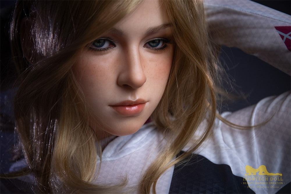 Gwen Sex Doll (Irontech Doll 167cm E-tass S38 silikoon)