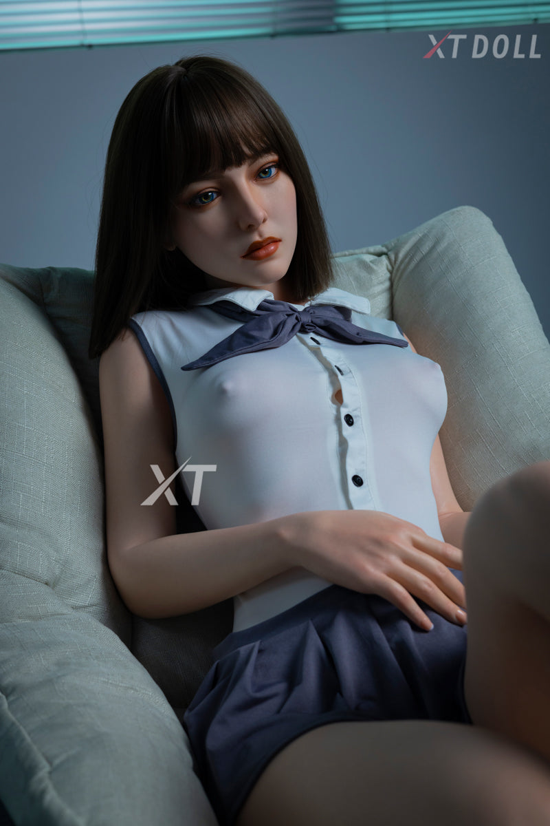 Irina seksnukk (XT Doll 161 cm B-Cup #XT-18 silikoon)