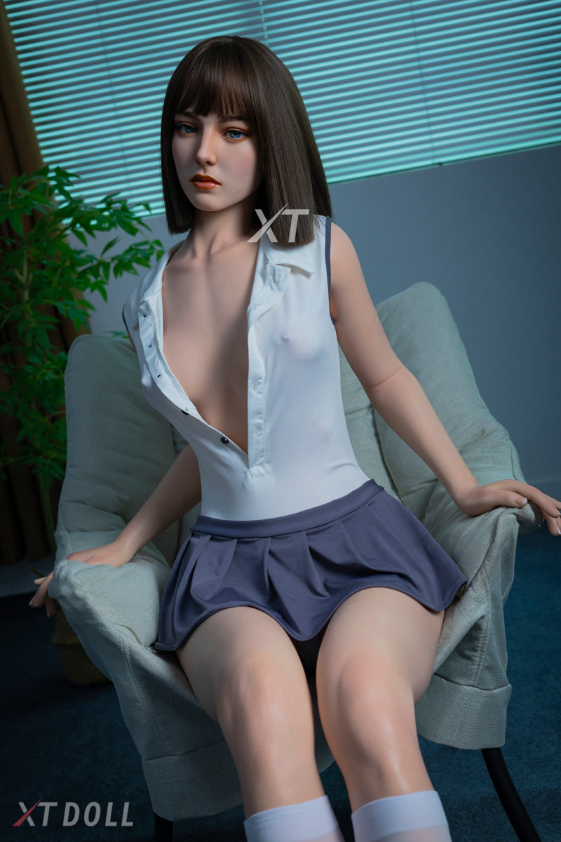 Irina seksnukk (XT Doll 161 cm B-Cup #XT-18 silikoon)