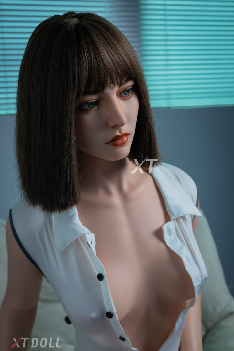 Irina seksnukk (XT Doll 161 cm B-Cup #XT-18 silikoon)