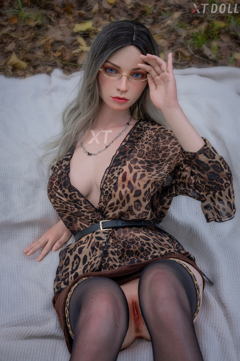 Melanie seksnukk (XT Doll 165 cm E-Cup #XT-15-B silikoon)