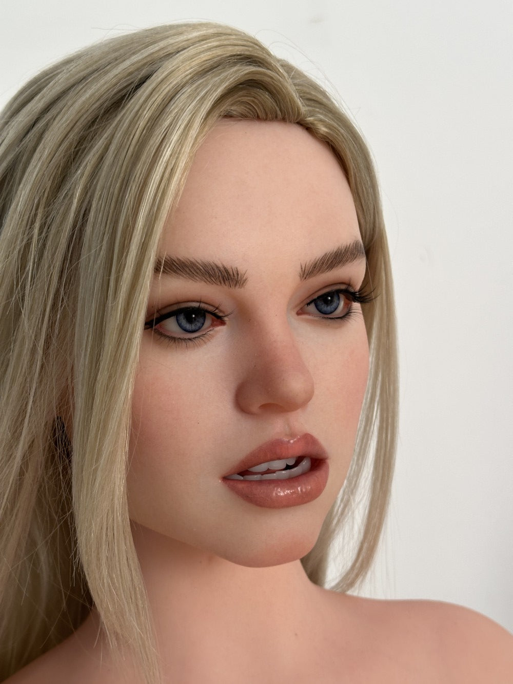 Loriana seksnukk (Zelex 172 cm E-Kupa ZXE201-W2 SLE silikoon)