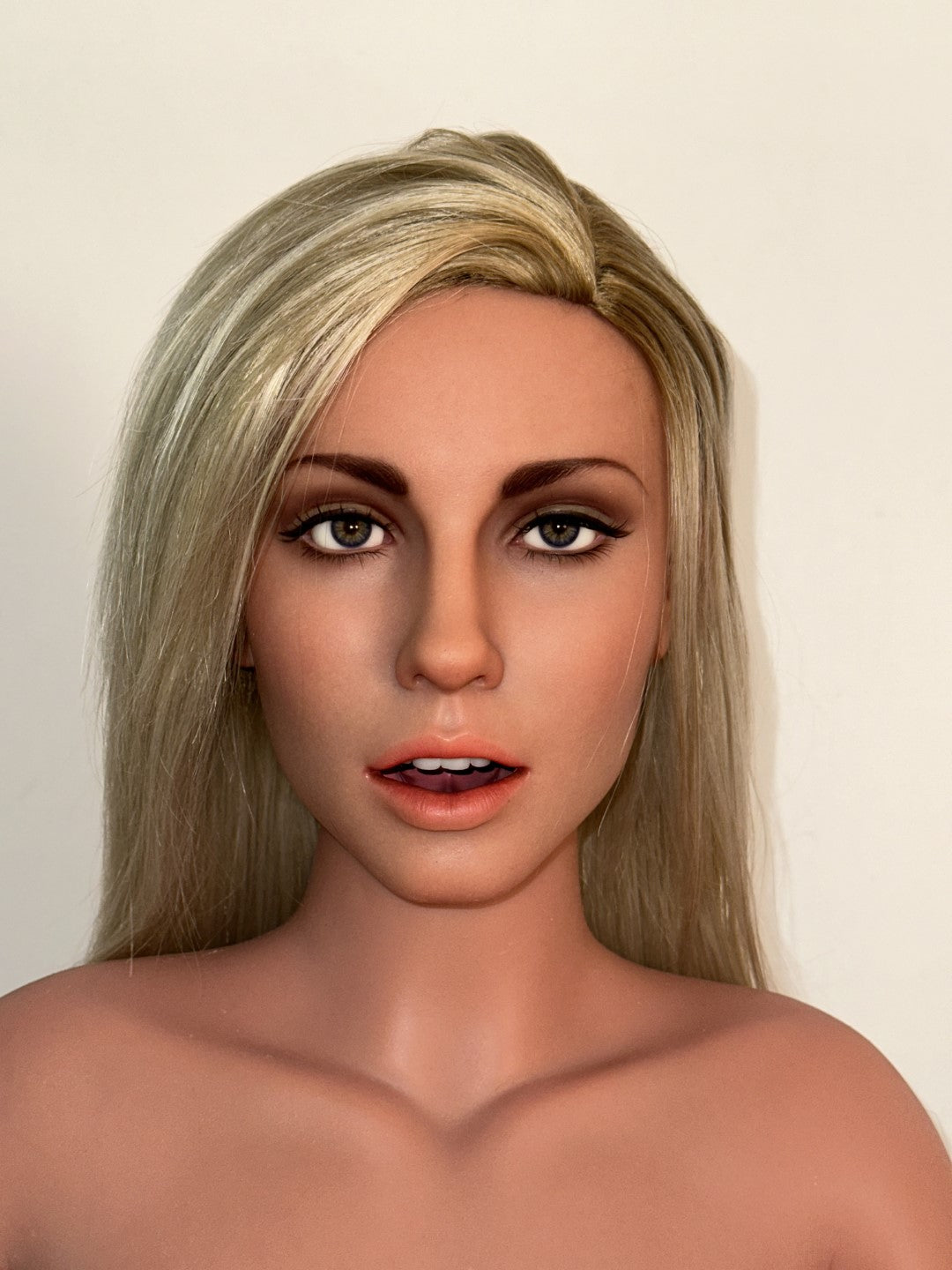 Ivanka seksnukk (Zelex 160 cm J-Kupa ZXE203-1 SLE silikoon)