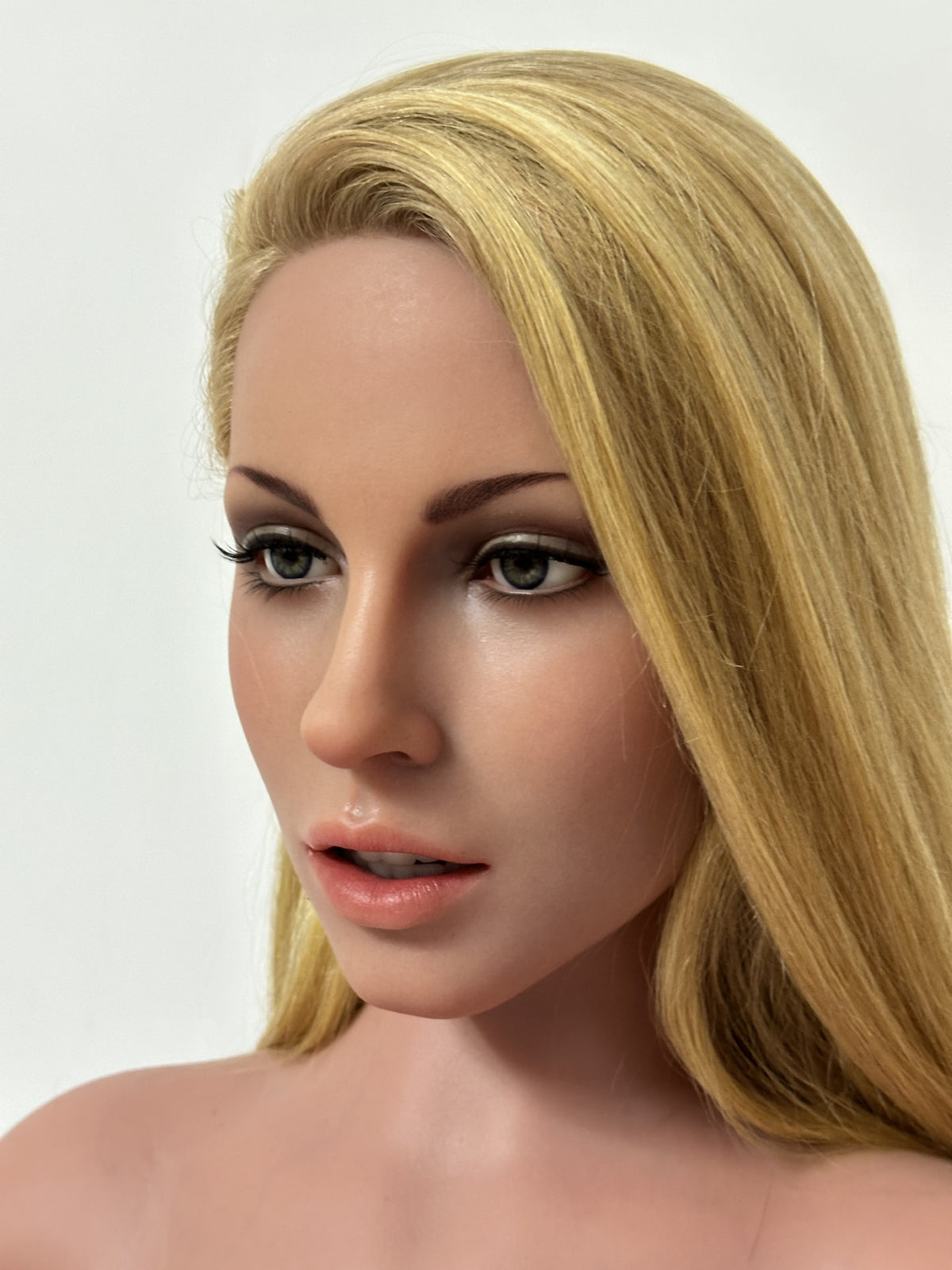 Maddie seksinukk (Zelex 165 cm D-Kupa ZXE203-Z1 SLE silikoon)