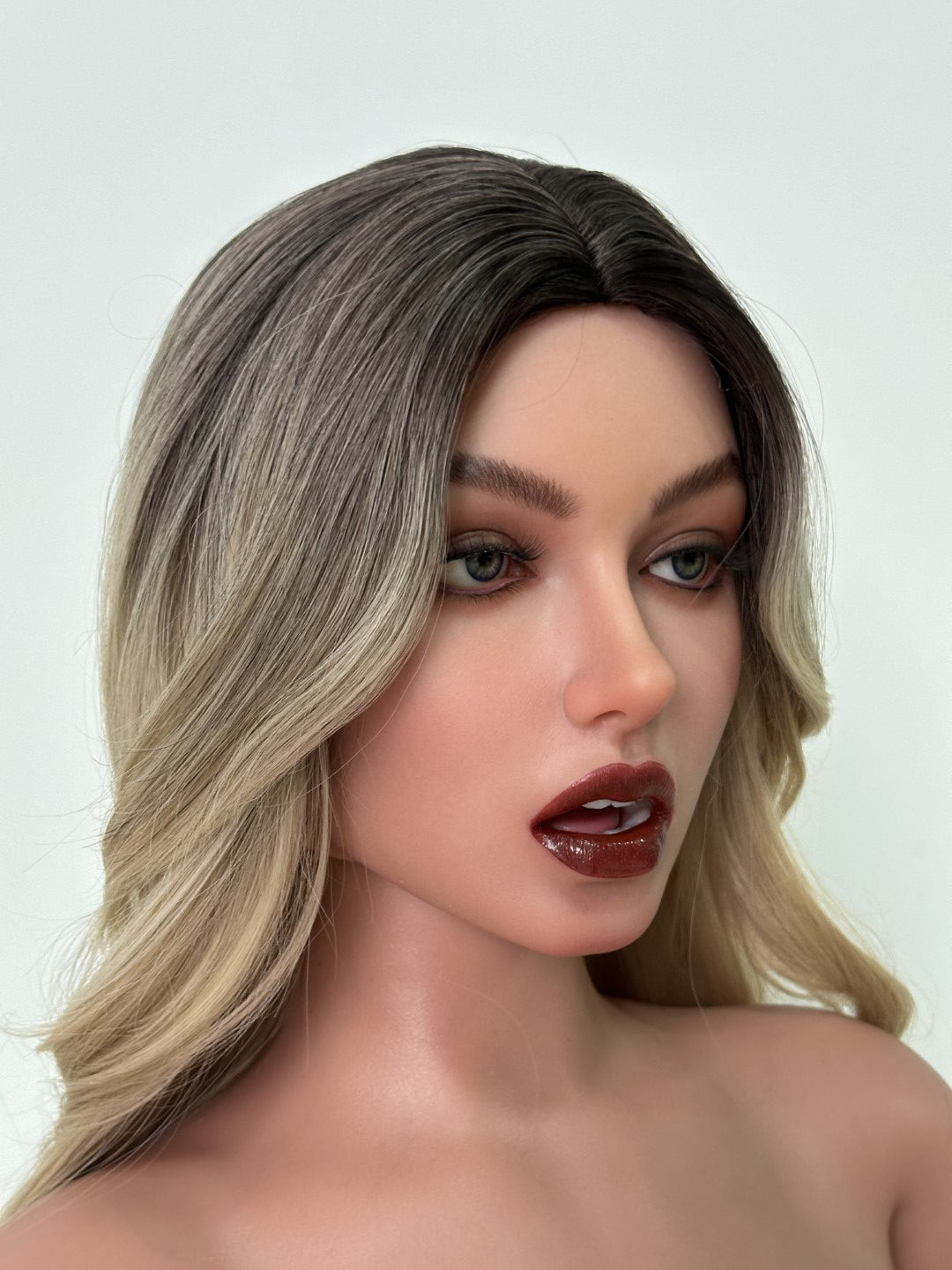 Olivia seksnukk (Zelex 165 cm D-Cup ZXE207-2 SLE silikoon)