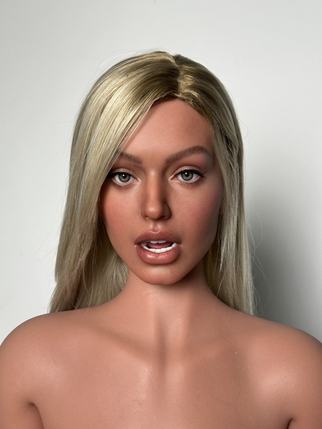 Fiona seksnukk (Zelex 171 cm C-Cup ZXE213-2 SLE silikoon)