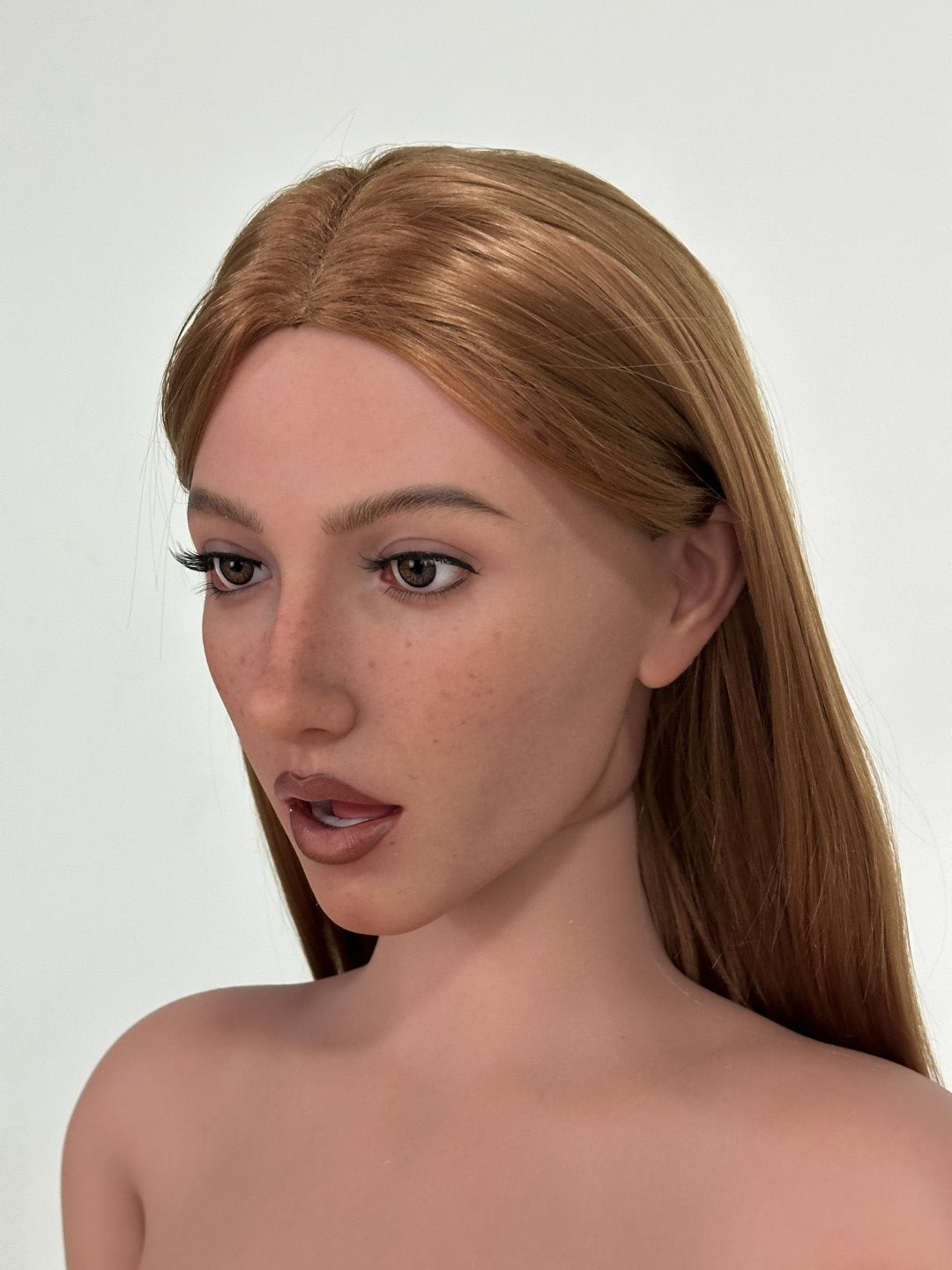 Rowan Sex Doll (Zelex 165 cm D-Kupa ZXE215-1 SLE silikoon)