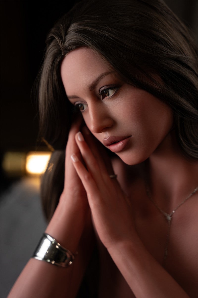 Aryana seksnukk (Zelex 170 cm A-Cup ZXE231-1 SLE silikoon)