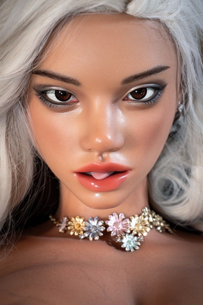 Rihanna seksnukk (FUDoll 162 cm F-Cup silikoon)