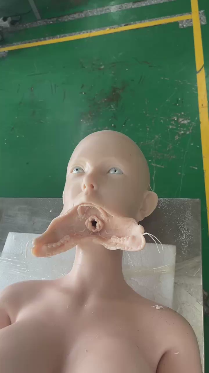 Zombiella seksnukk (Dolls Castle 158 cm D-Cup #Z1 silikoon)