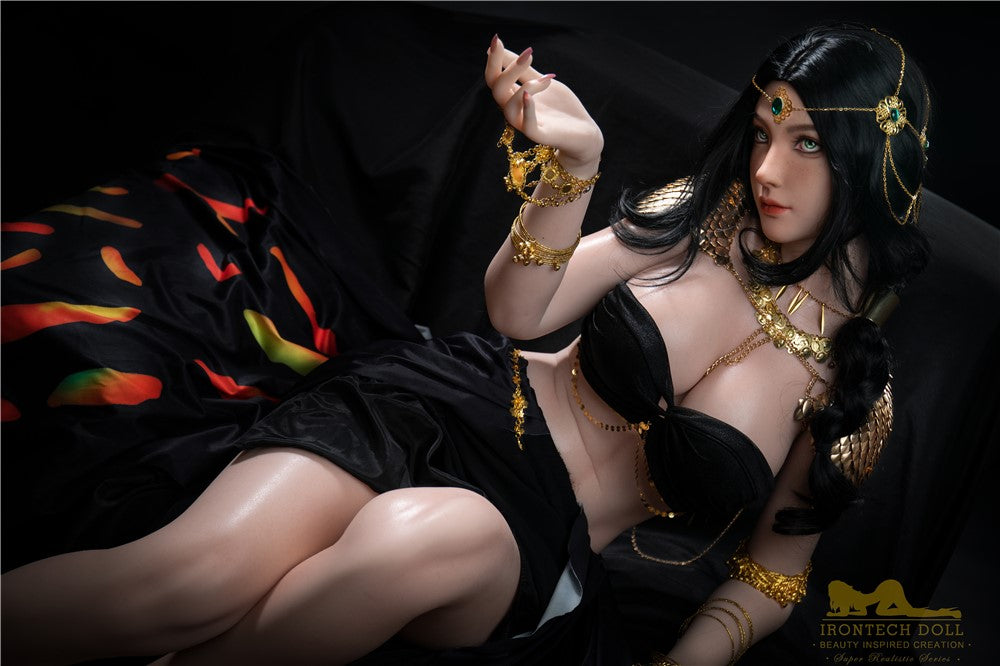 Kitty seksnukk (Irontech Doll 166 cm C-Cup S32 silikoon)