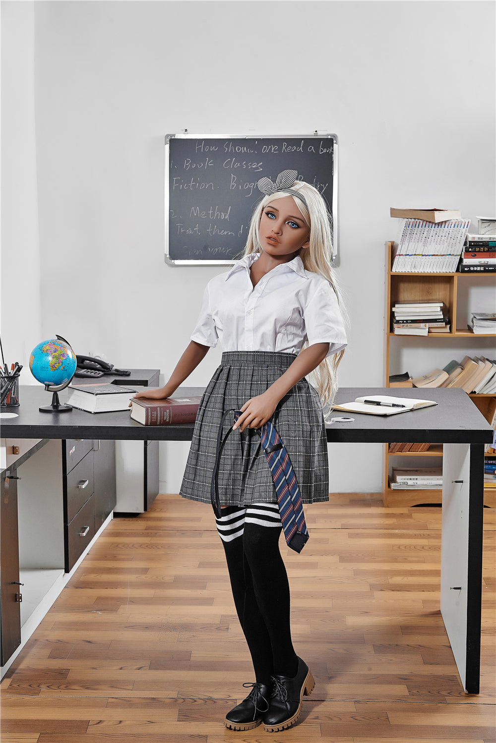 Victoria seksnukk (Irontech Doll 150 cm B-Cup #50 TPE)